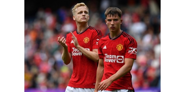 Kauden 2023-24 Manchester United -paidan ainutlaatuinen muotoilukonsepti